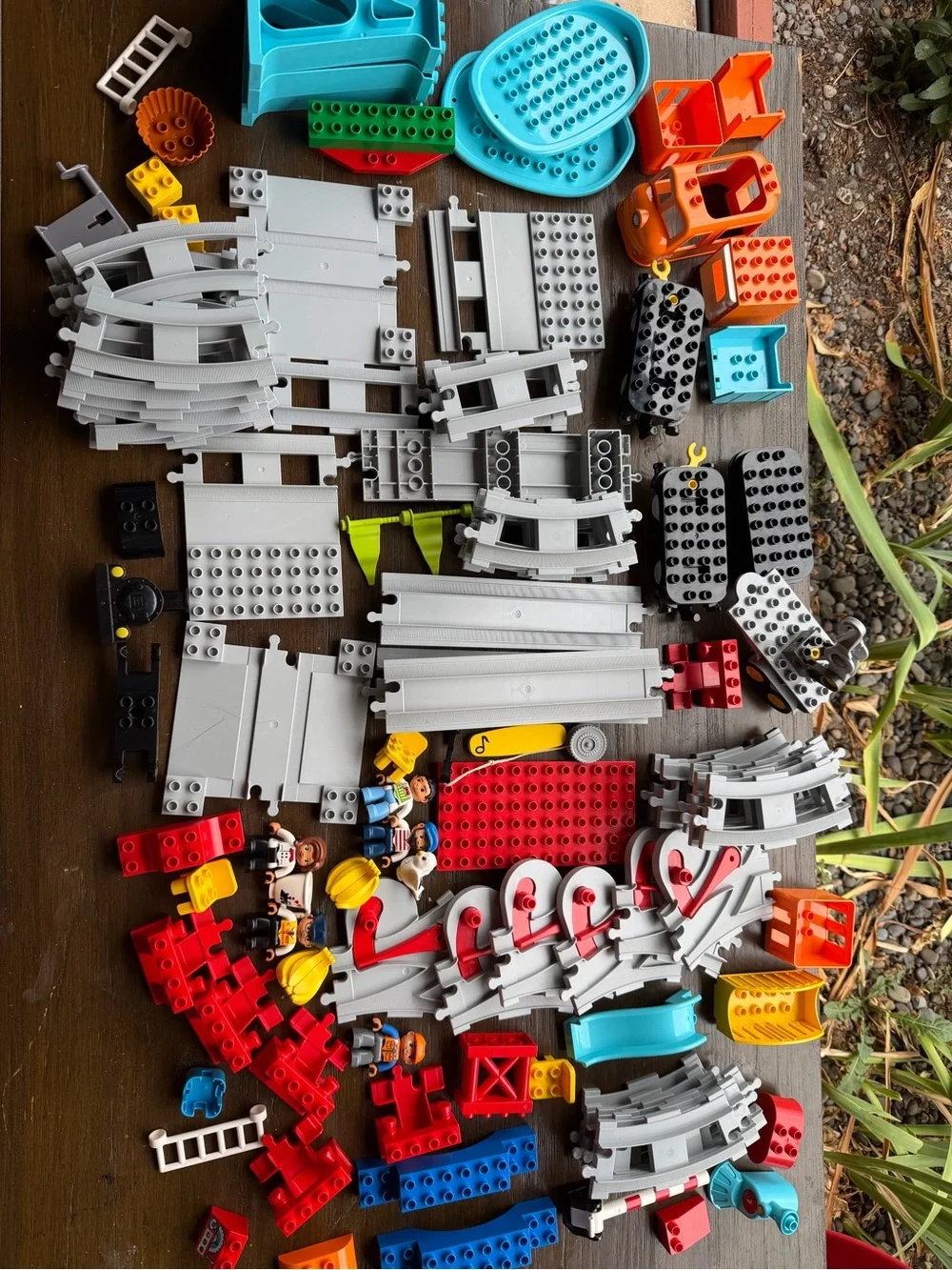 Retired LEGO Duplo Cargo Train 10875 set and additional sets 100+ blocks total